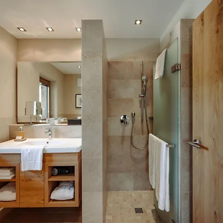 Gemuetliche Dorfhotel Kaltenhauser Hotel