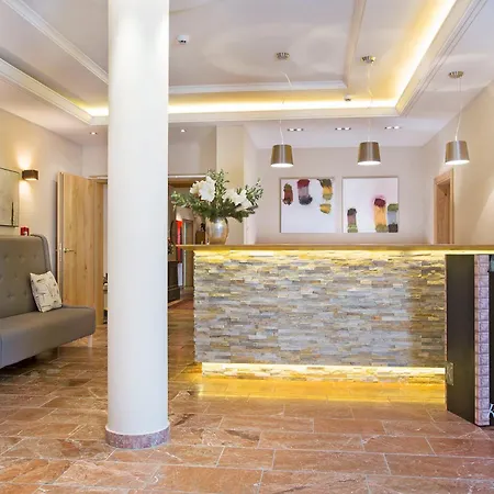 מלון Gemuetliche Dorfhotel Kaltenhauser