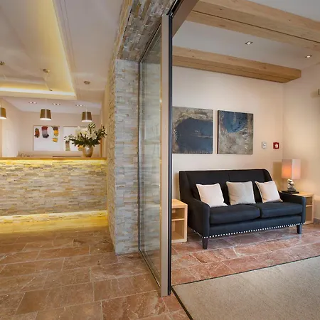 Gemuetliche Dorfhotel Kaltenhauser מלון 4*